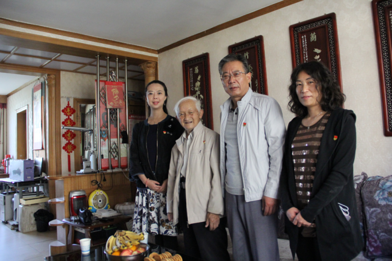 中共青海省第三建筑工程有限公司支部委員會(huì)開(kāi)展&ldquo;走訪慰問(wèn)暖人心，紅色精神永傳承&rdquo;活動(dòng)