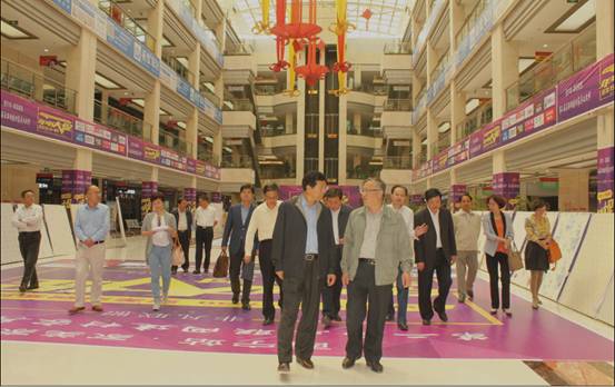 副省長(zhǎng)王黎明一行視察朝陽(yáng)物流園區(qū)，臨空經(jīng)濟(jì)開(kāi)發(fā)區(qū)工作