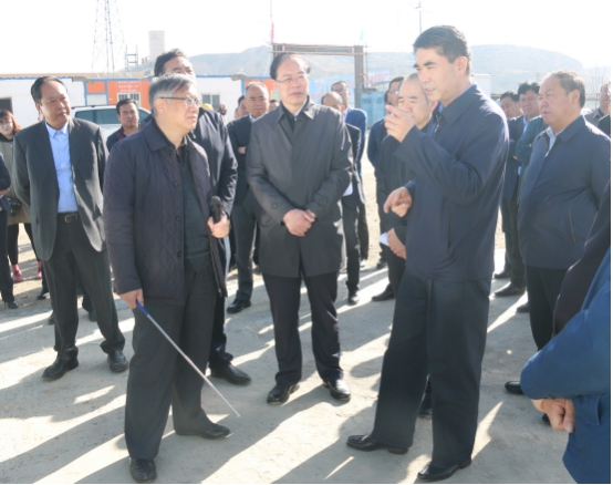 省委副書記、省長王建軍等領(lǐng)導(dǎo)一行視察海東工業(yè)園區(qū)臨空綜合經(jīng)濟(jì)園