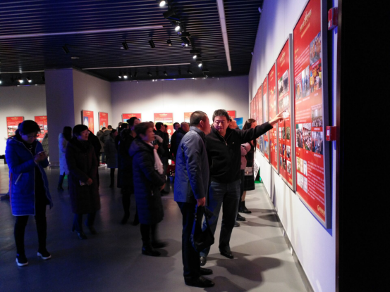 工投公司黨委開展&ldquo;主題黨日&rdquo;暨參觀省國資委 監管企業改革開放40周年成就展活動